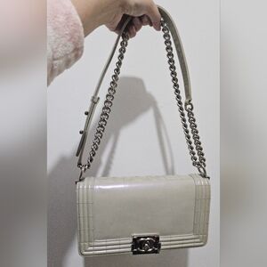 Medium Chanel Boy Reverso flap bag in glazed iridescent calfskin